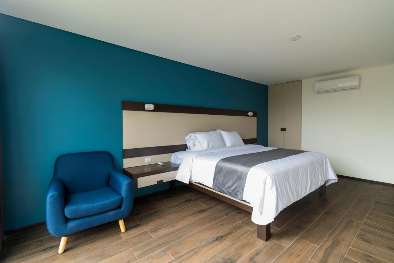 Hotel Balcon Del Parque คาลาปา ภายนอก รูปภาพ