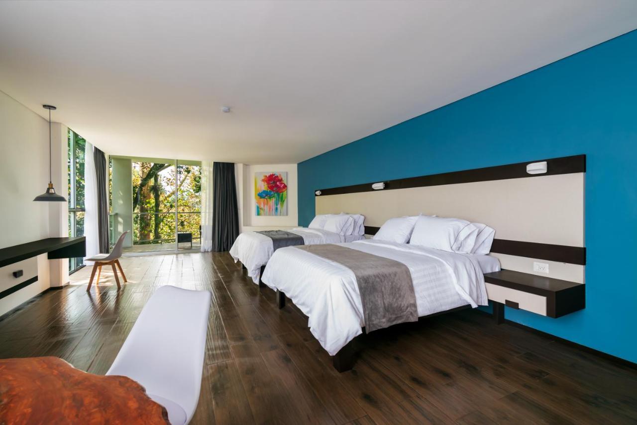 Hotel Balcon Del Parque คาลาปา ภายนอก รูปภาพ